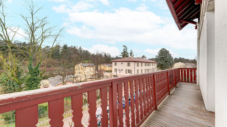 Ma-Cabane - Vente Appartement CHARBONNIERES-LES-BAINS, 40 m²