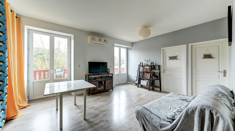 Ma-Cabane - Vente Appartement CHARBONNIERES-LES-BAINS, 40 m²