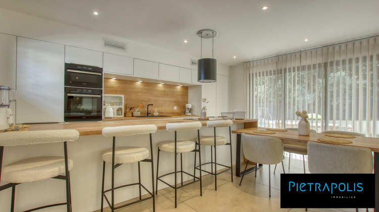 Ma-Cabane - Vente Appartement Charbonnières-les-Bains, 120 m²