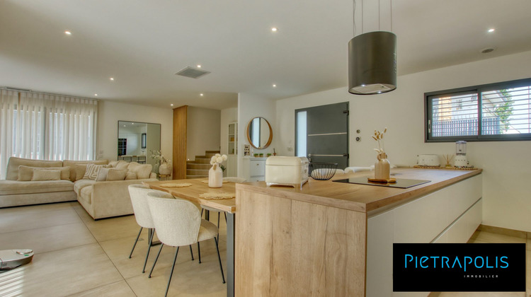 Ma-Cabane - Vente Appartement Charbonnières-les-Bains, 120 m²