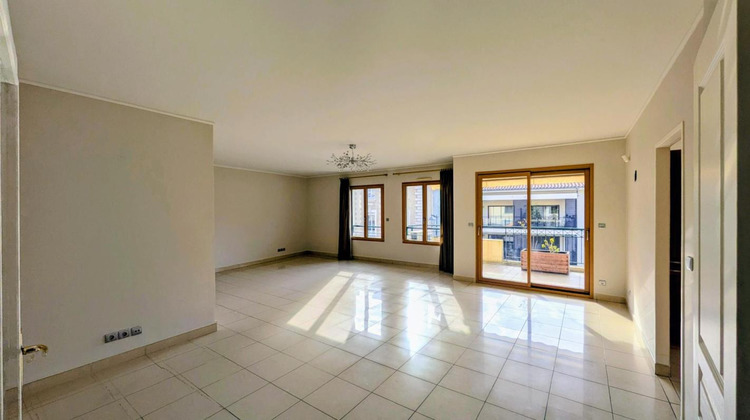 Ma-Cabane - Vente Appartement CHARBONNIERES LES BAINS, 130 m²