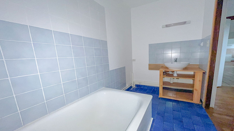 Ma-Cabane - Vente Appartement CHARBONNIERES-LES-BAINS, 44 m²