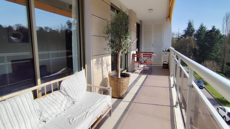 Ma-Cabane - Vente Appartement CHARBONNIERES-LES-BAINS, 110 m²