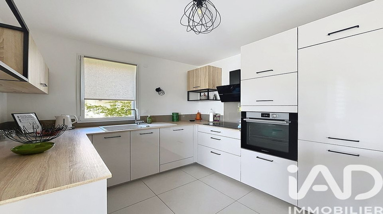 Ma-Cabane - Vente Appartement Charbonnières-les-Bains, 102 m²