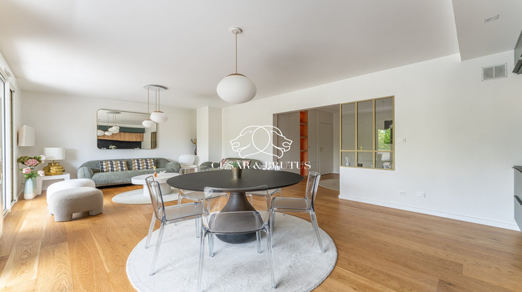 Ma-Cabane - Vente Appartement CHARBONNIERES LES BAINS, 75 m²