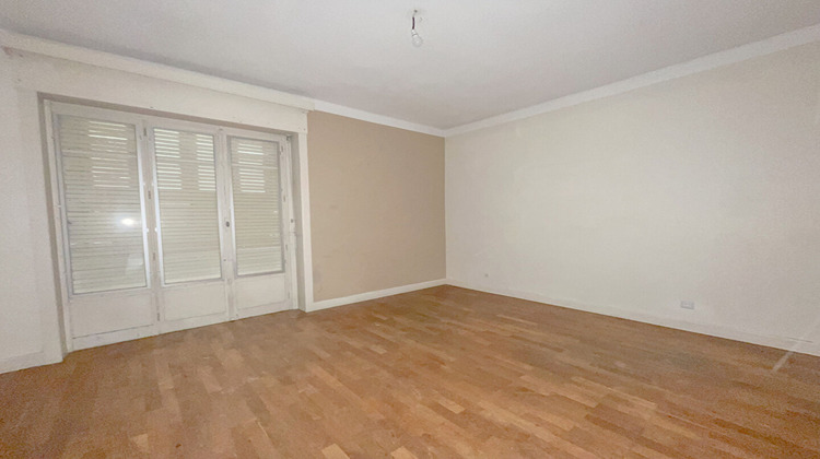 Ma-Cabane - Vente Appartement CHARBONNIERES-LES-BAINS, 114 m²