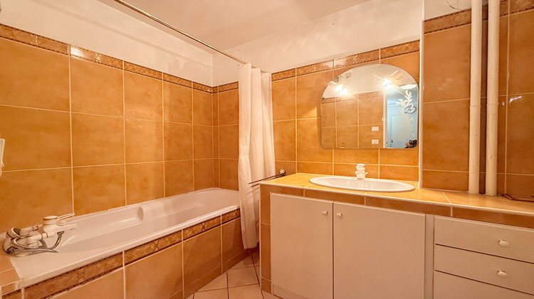 Ma-Cabane - Vente Appartement CHARENTON-LE-PONT, 56 m²