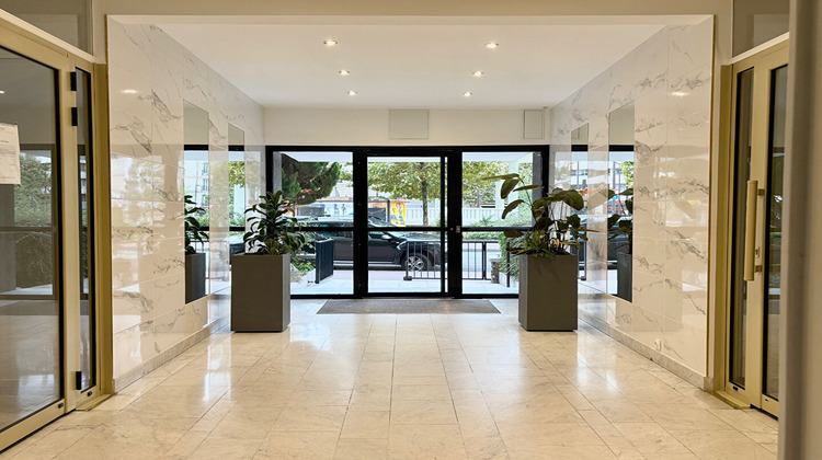 Ma-Cabane - Vente Appartement CHARENTON-LE-PONT, 145 m²