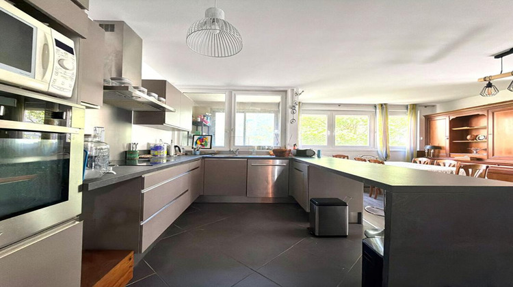 Ma-Cabane - Vente Appartement CHARENTON LE PONT, 105 m²