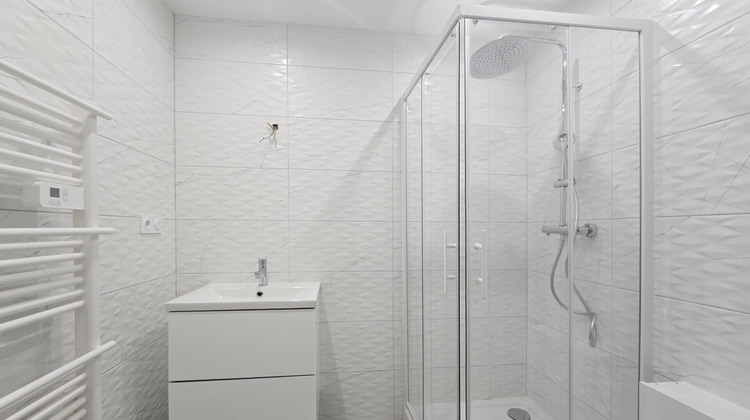 Ma-Cabane - Vente Appartement CHARLEVAL, 67 m²