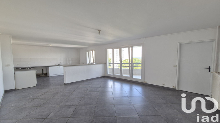 Ma-Cabane - Vente Appartement Charleville-Mézières, 81 m²