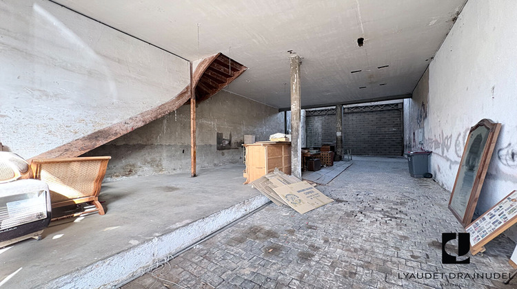 Ma-Cabane - Vente Appartement CHARLIEU, 300 m²