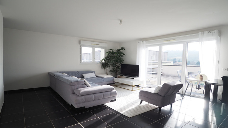 Ma-Cabane - Vente Appartement CHARMES, 71 m²