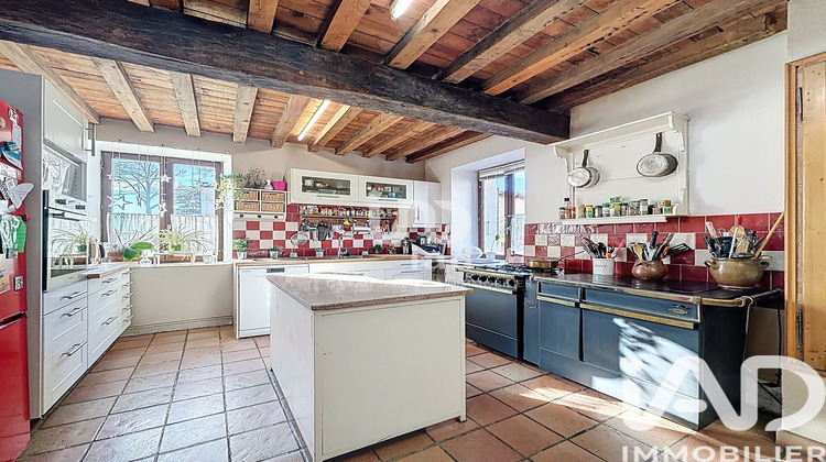 Ma-Cabane - Vente Appartement Chassieu, 200 m²