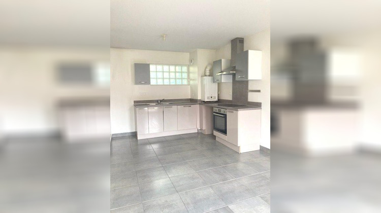 Ma-Cabane - Vente Appartement Chassieu, 39 m²