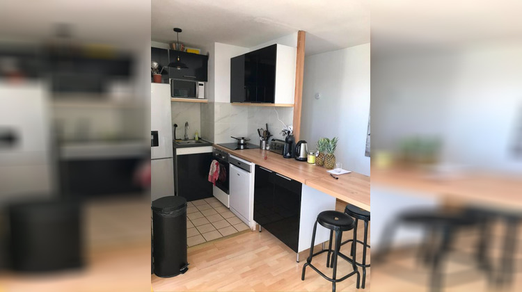 Ma-Cabane - Vente Appartement CHASSIEU, 57 m²