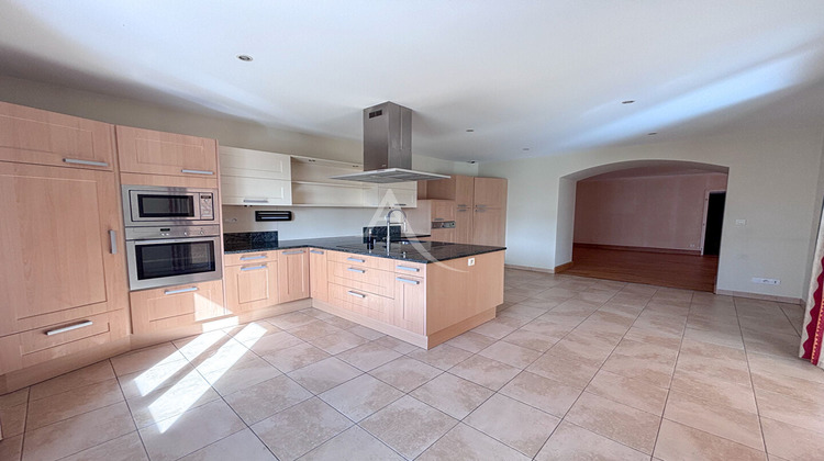 Ma-Cabane - Vente Appartement CHATEAU-GONTIER, 180 m²