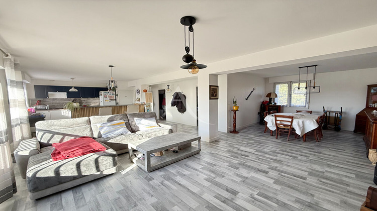 Ma-Cabane - Vente Appartement CHATEAU-GONTIER, 109 m²