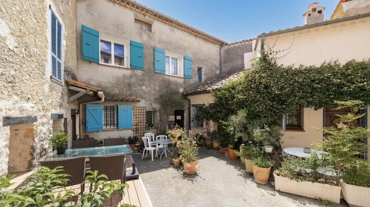 Ma-Cabane - Vente Appartement Châteauneuf-Grasse, 54 m²