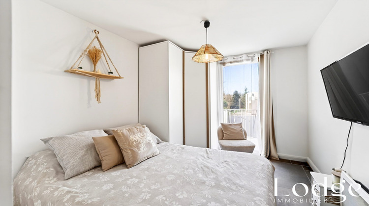 Ma-Cabane - Vente Appartement Châteauneuf-le-Rouge, 65 m²