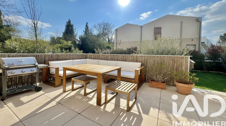 Ma-Cabane - Vente Appartement Châteauneuf-le-Rouge, 64 m²