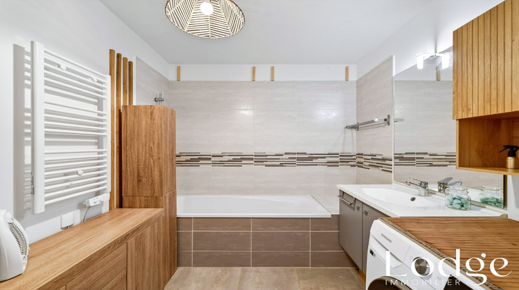 Ma-Cabane - Vente Appartement Châteauneuf-le-Rouge, 65 m²