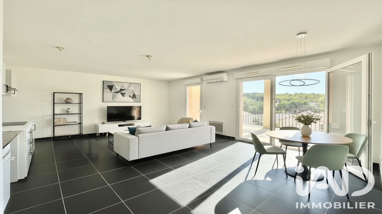 Ma-Cabane - Vente Appartement Châteauneuf-le-Rouge, 66 m²
