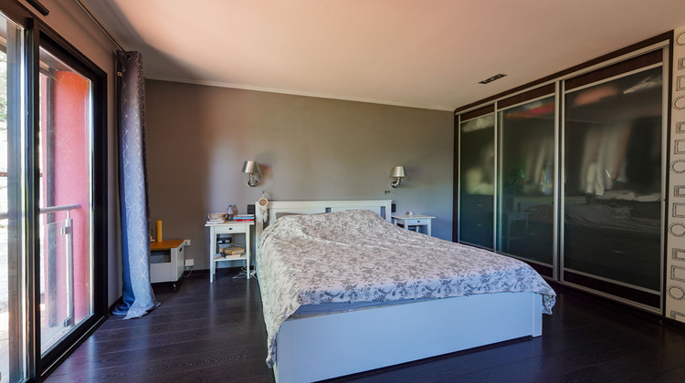 Ma-Cabane - Vente Appartement CHATEAUNEUF-LE-ROUGE, 111 m²
