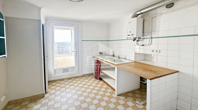 Ma-Cabane - Vente Appartement CHATEAURENARD, 65 m²