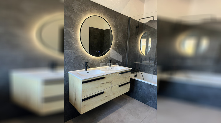 Ma-Cabane - Vente Appartement CHATEAURENARD, 66 m²
