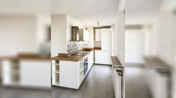 Ma-Cabane - Vente Appartement CHATEAURENARD, 64 m²