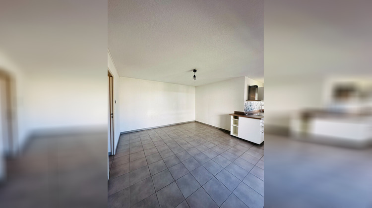 Ma-Cabane - Vente Appartement CHATEAURENARD, 64 m²