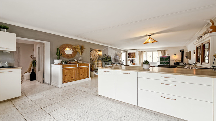 Ma-Cabane - Vente Appartement CHATEAURENARD, 82 m²