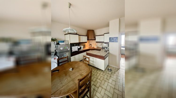 Ma-Cabane - Vente Appartement CHATEAUROUX, 105 m²