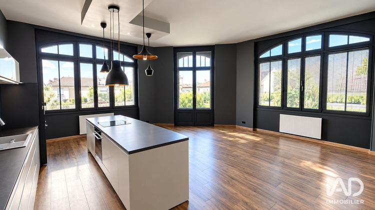 Ma-Cabane - Vente Appartement Châteauroux, 255 m²