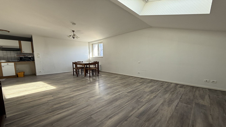 Ma-Cabane - Vente Appartement CHATEL-GUYON, 35 m²