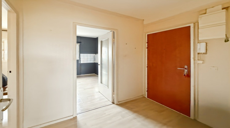 Ma-Cabane - Vente Appartement CHATELLERAULT, 59 m²