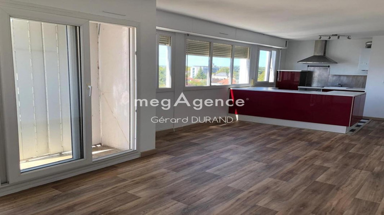 Ma-Cabane - Vente Appartement CHATELLERAULT, 83 m²