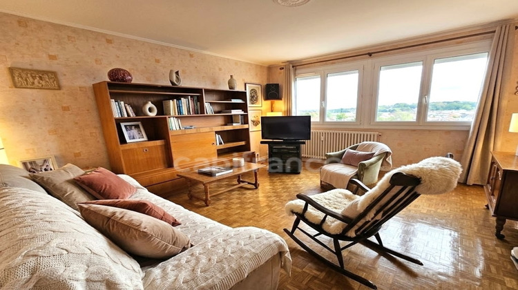 Ma-Cabane - Vente Appartement CHATENOY LE ROYAL, 71 m²