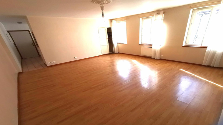 Ma-Cabane - Vente Appartement Chaumont-en-Vexin, 60 m²