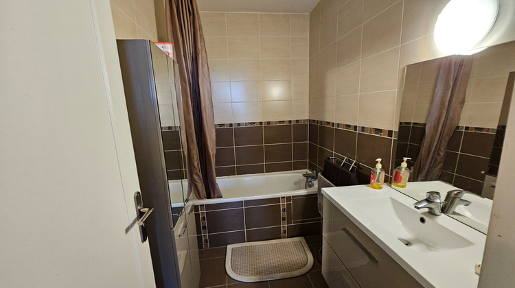Ma-Cabane - Vente Appartement CHENOVE, 90 m²