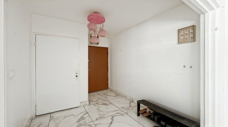 Ma-Cabane - Vente Appartement CHENOVE, 77 m²