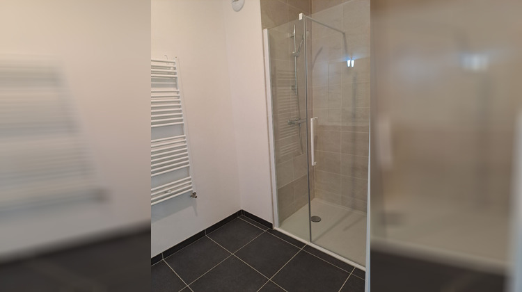 Ma-Cabane - Vente Appartement CHEVAIGNE, 68 m²