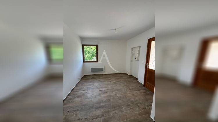 Ma-Cabane - Vente Appartement CHEVRY-COSSIGNY, 38 m²