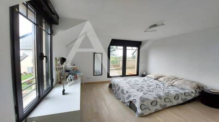 Ma-Cabane - Vente Appartement CHEVRY-COSSIGNY, 119 m²