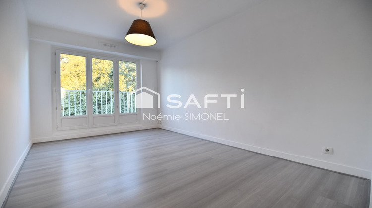 Ma-Cabane - Vente Appartement Chilly-Mazarin, 63 m²