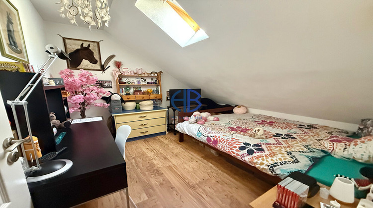 Ma-Cabane - Vente Appartement CHIRENS, 77 m²