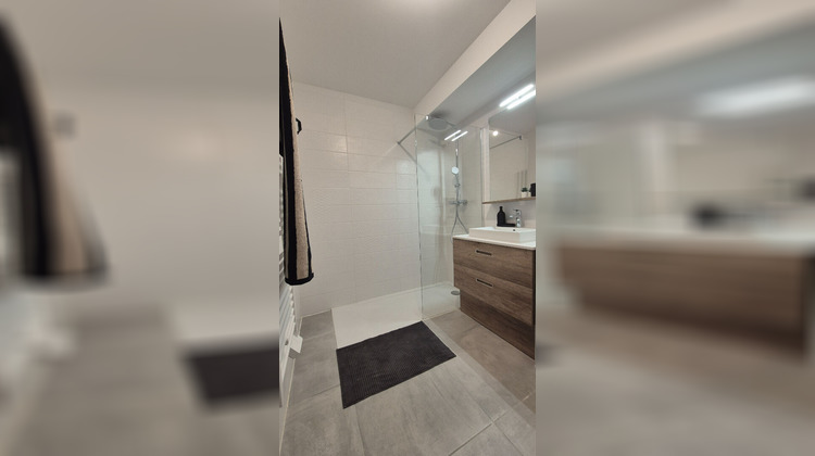 Ma-Cabane - Vente Appartement CLAIX, 68 m²