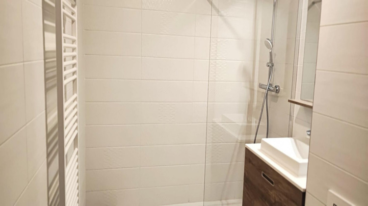 Ma-Cabane - Vente Appartement CLAIX, 68 m²