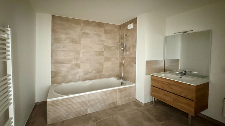 Ma-Cabane - Vente Appartement CLERMONT-FERRAND, 76 m²